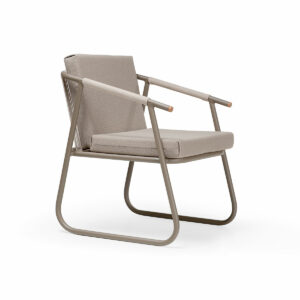 Cadeira Jumbro - Estilo e Conforto com Estrutura de Alumínio, Corda Náutica e Detalhe em Madeira Cumarú